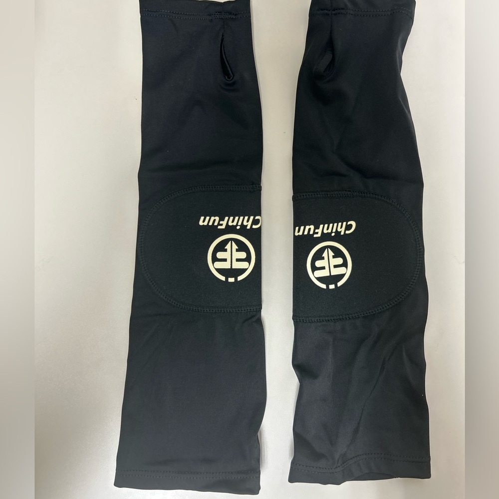 🏐Chinfun volleyball Arm sleeve passing forearm padded sleeve with thumb hole New